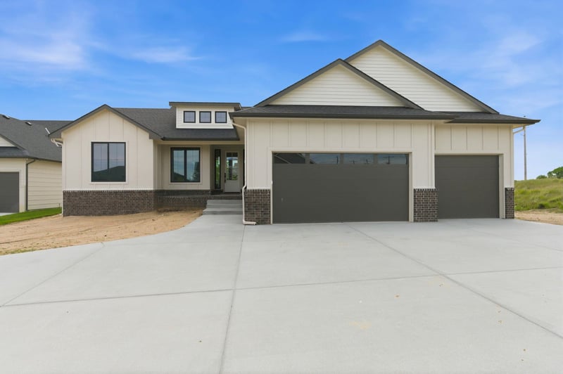 4997 Emerald , Maize, KS 67101