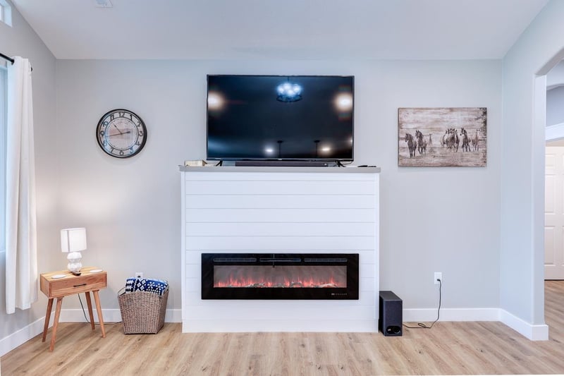 1205 E Park Glen Ct, Clearwater, KS 67026