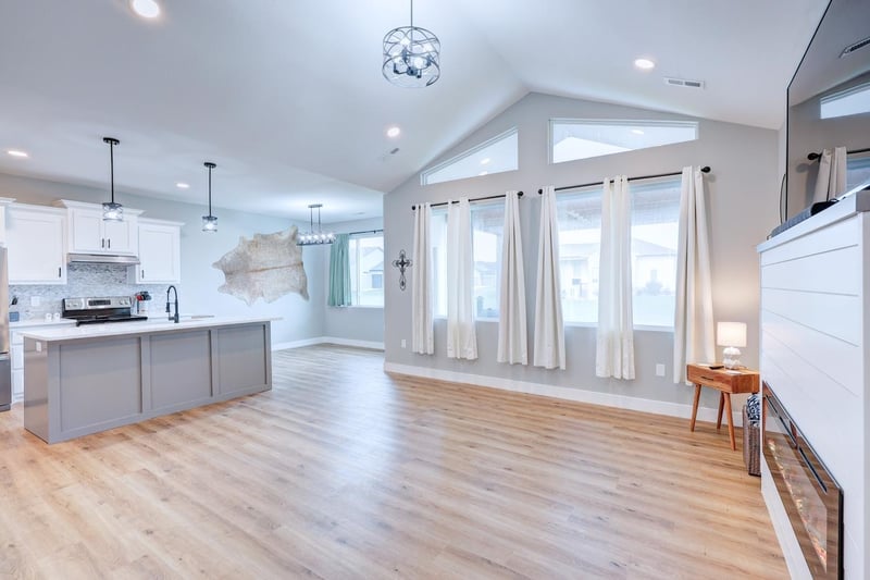 1205 E Park Glen Ct, Clearwater, KS 67026