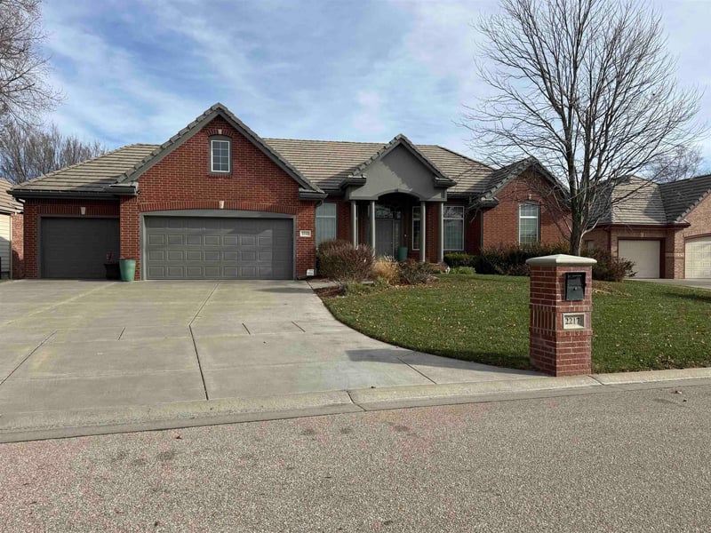2217 W Harborlight Ct, Wichita, KS 67204