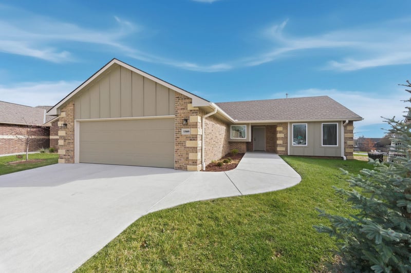 15009 Hayden Cir, Wichita, KS 67235