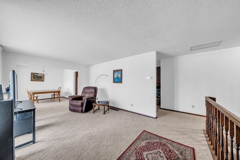 216 N Sedgwick Ave, Burrton, KS 67020