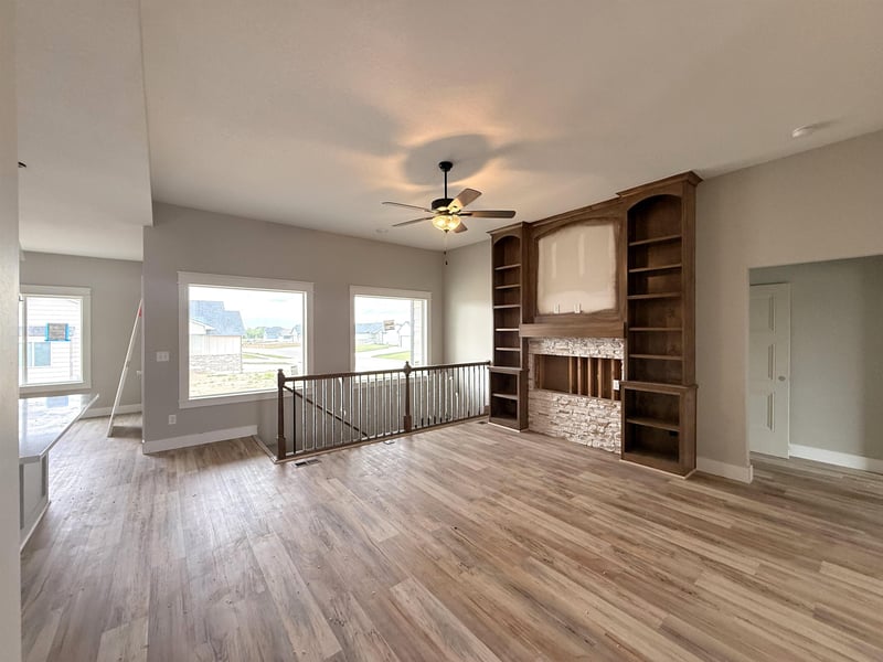 2153 Chateau Ct, Wichita, KS 67207