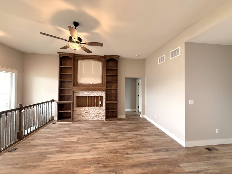 2153 Chateau Ct, Wichita, KS 67207