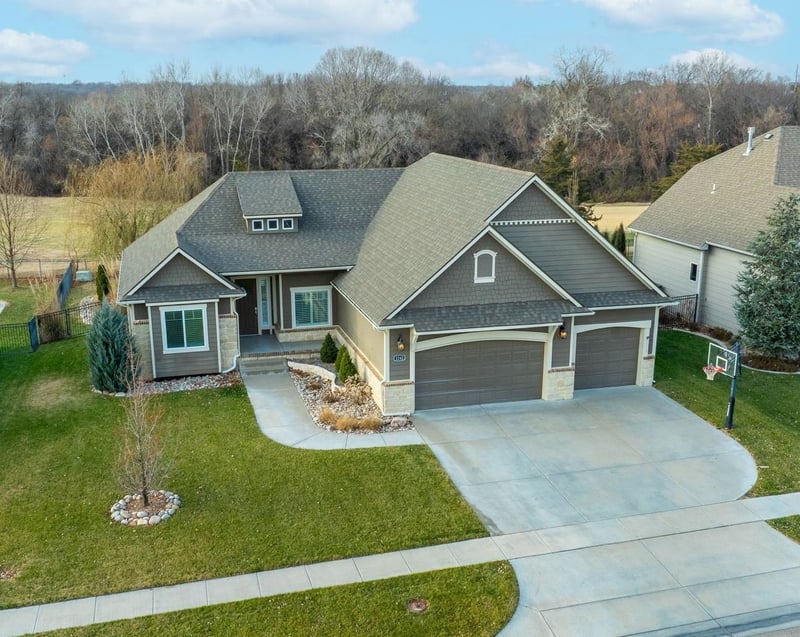1242 E Lookout St, Derby, KS 67037