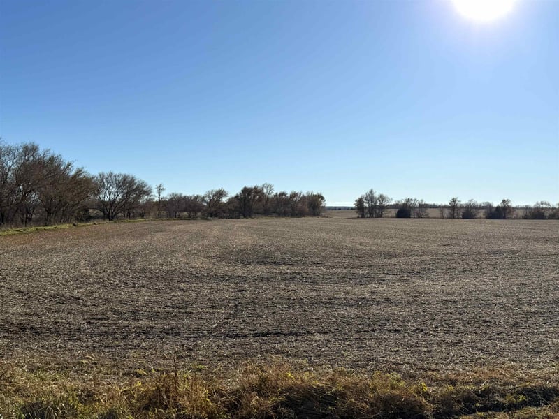 00000 Barn Rd, Solomon, KS 67480