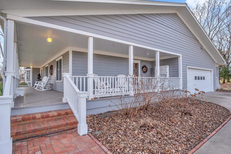317 Bluestem St, North Newton, KS 67117