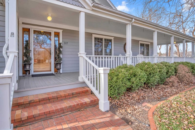 317 Bluestem St, North Newton, KS 67117