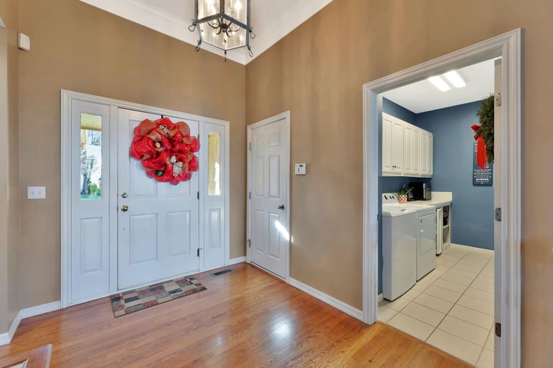 12610 Bradford Cir, Wichita, KS 67206