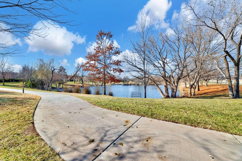 12610 Bradford Cir, Wichita, KS 67206
