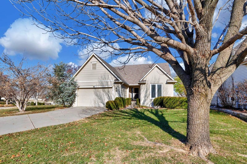 12610 Bradford Cir, Wichita, KS 67206