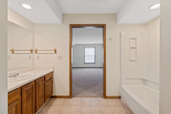 1717 S Cypress St #1424 Unit #1424, Wichita, KS 67207