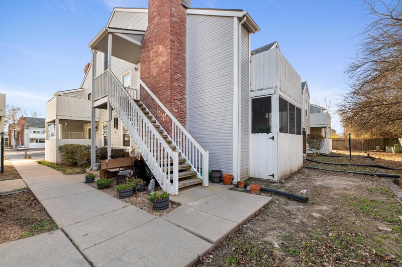 1717 Cypress St #1424, Wichita, KS 67207