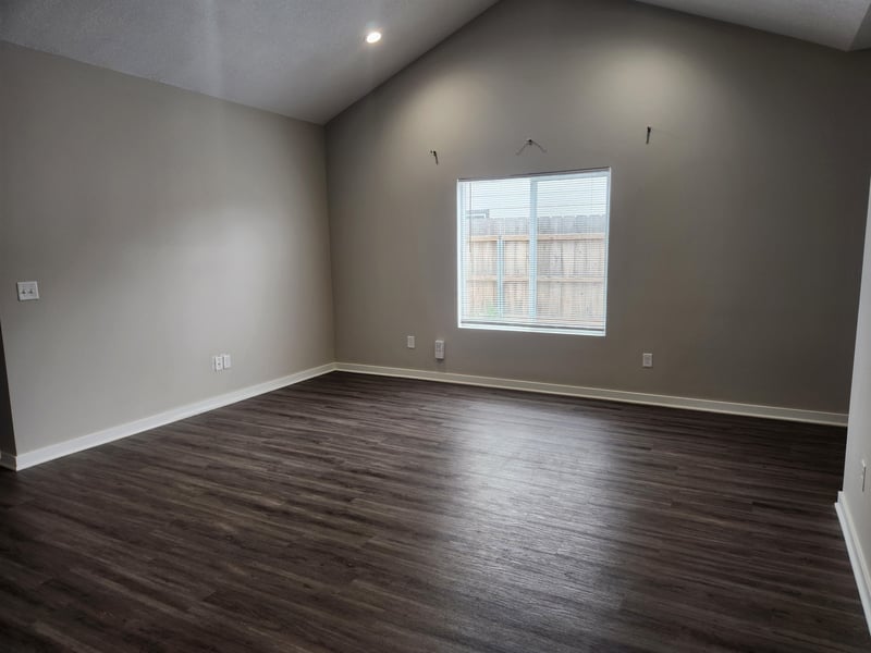 12106 W Fontana St, Wichita, KS 67205