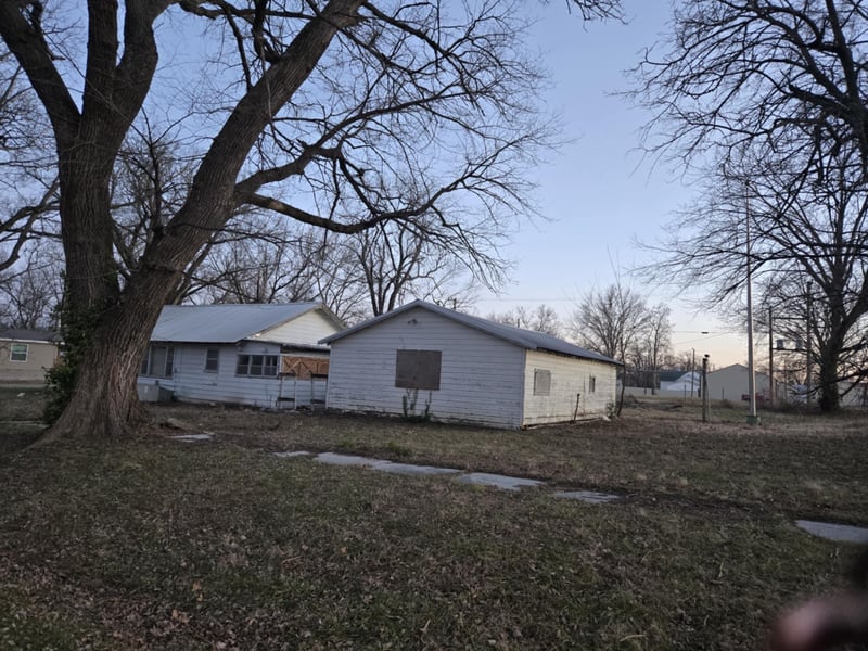 109 N Jackson St, Toronto, KS 66777