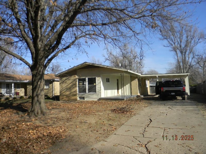 354 Slade , Haysville, KS 67060