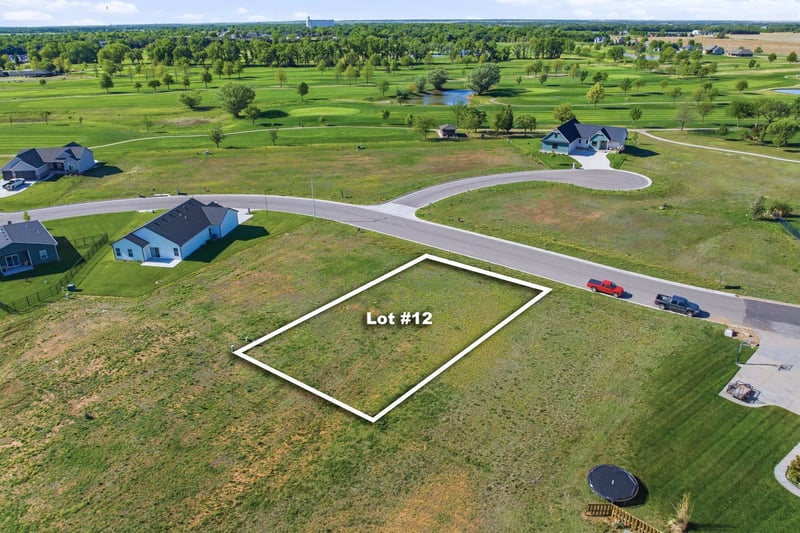 324 Cherry Oaks St, Cheney, KS 67025