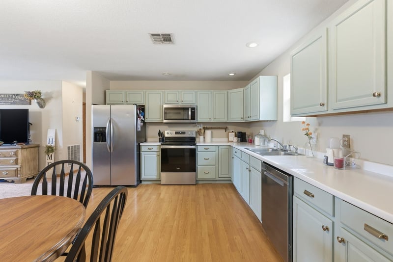 811 N East St, Leon, KS 67074