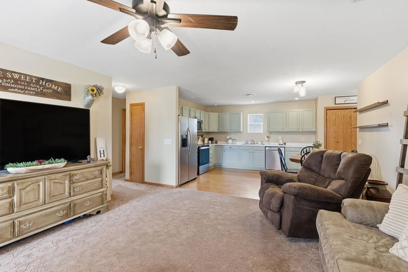 811 N East St, Leon, KS 67074
