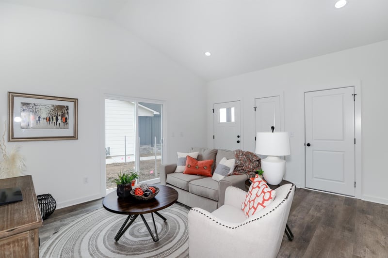 5360 N Pinecrest St, Bel Aire, KS 67220