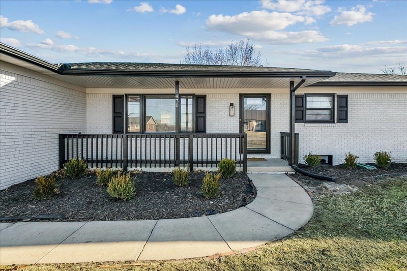 1470 Hornecker Dr, Wichita, KS 67235