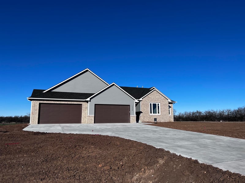 16308 W Shade Ct, Goddard, KS 67052
