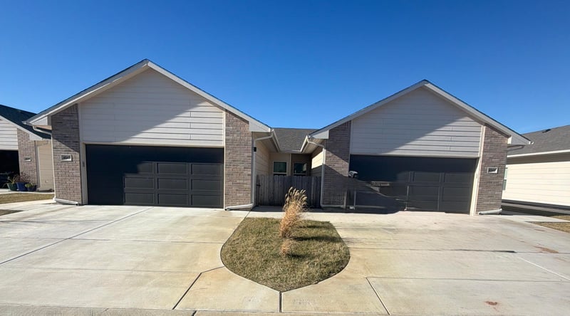 4537-4539 Sandplum St, Wichita, KS 67205