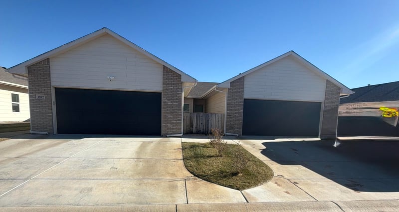 4507-4509 Sandplum St, Wichita, KS 67205