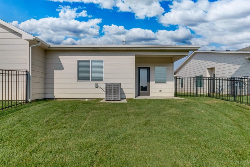 4513-4515 Sandplum St, Wichita, KS 67205