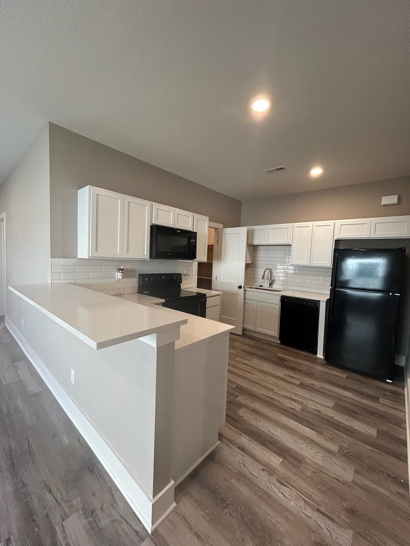 12112-12114 33rd St N, Wichita, KS 67205