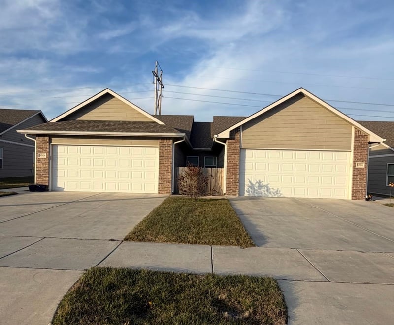 12124-12126 33rd St N, Wichita, KS 67205