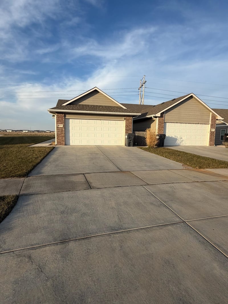 12130-12132 33rd St N, Wichita, KS 67205