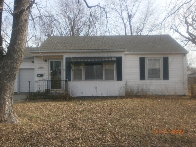 1320 N Wheeler St, Mcpherson, KS 67460