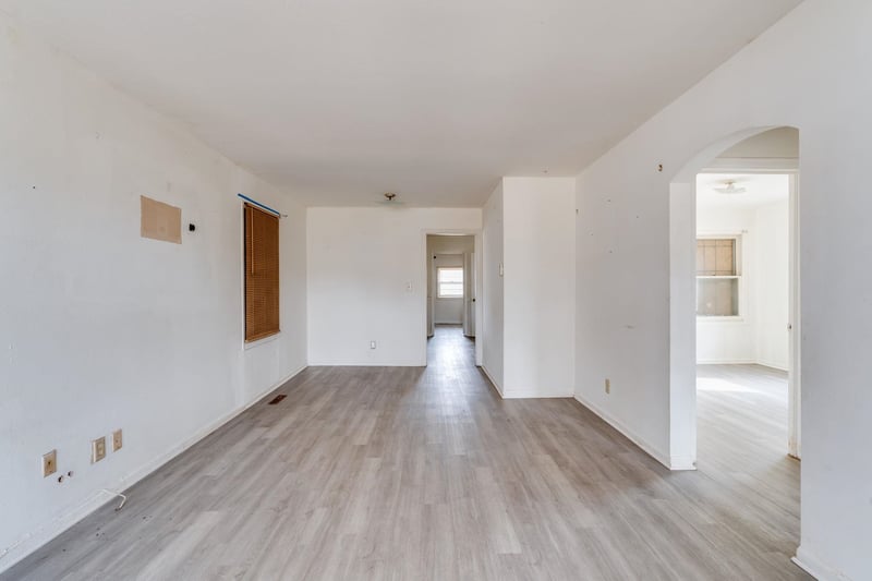840 N Poplar, Wichita, KS 67214