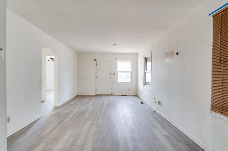 840 N Poplar, Wichita, KS 67214