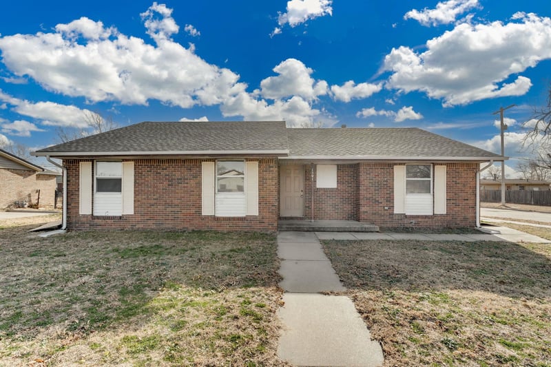 1501 Berkeley St, Wichita, KS 67216