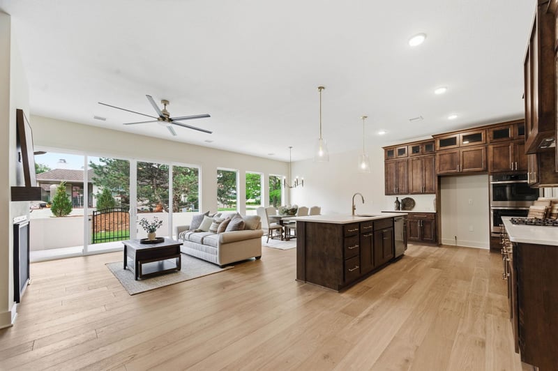 3 E Via Roma St, Wichita, KS 67230