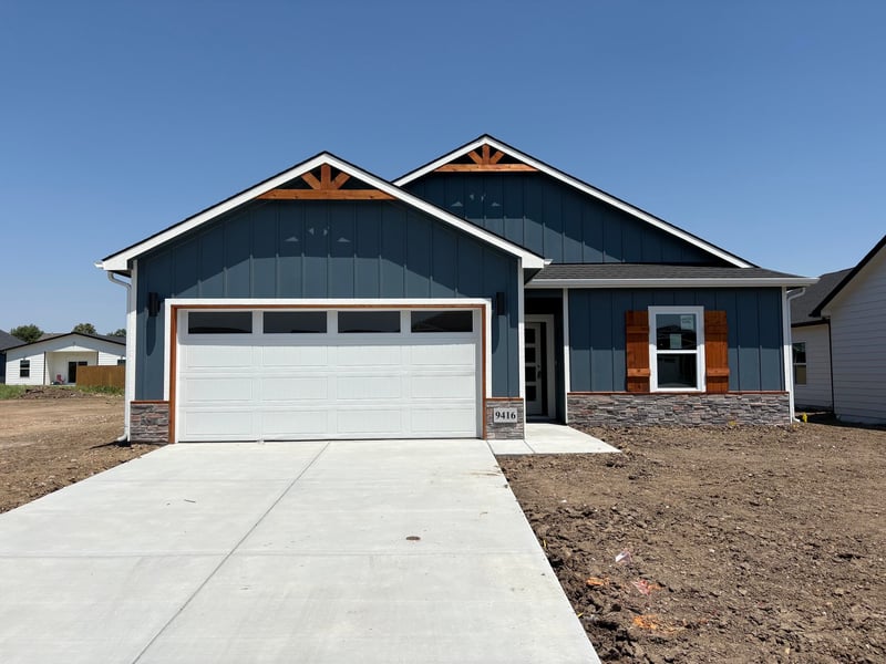 9416 Hurst St, Wichita, KS 67210