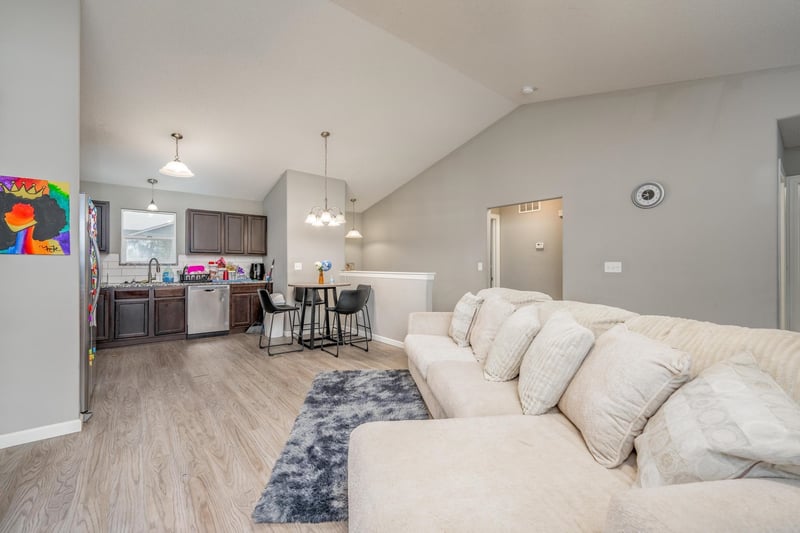 5286-5288 Cypress St, Bel Aire, KS 67226