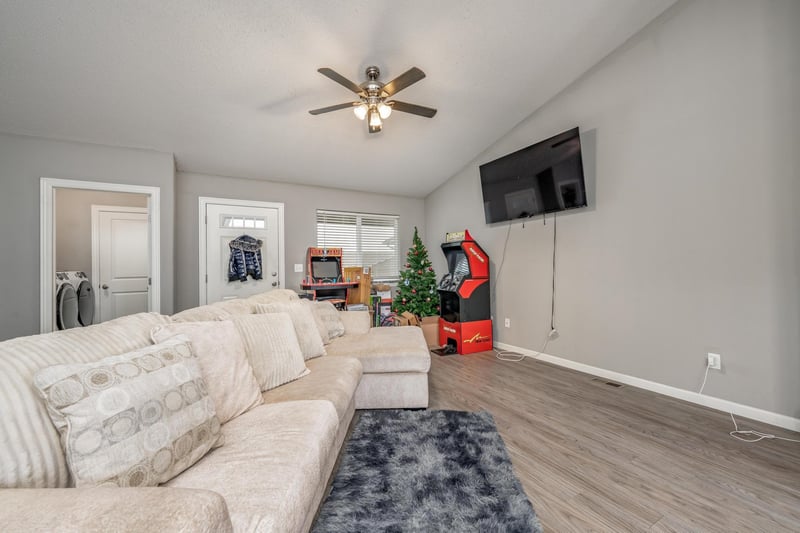 5286-5288 Cypress St, Bel Aire, KS 67226