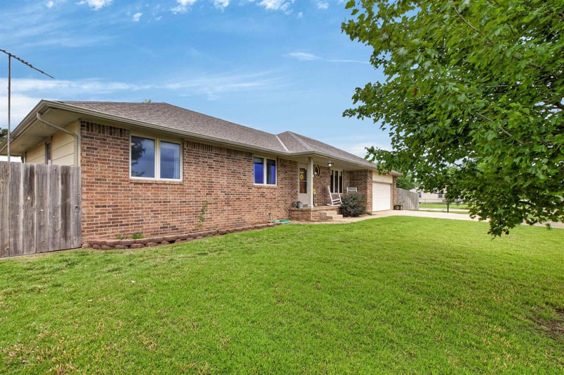 615 Morningside St, Norwich, KS 67118