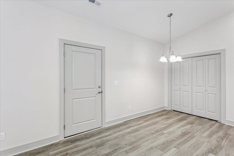 2941 Bunker Hill Ct, Wichita, KS 67210