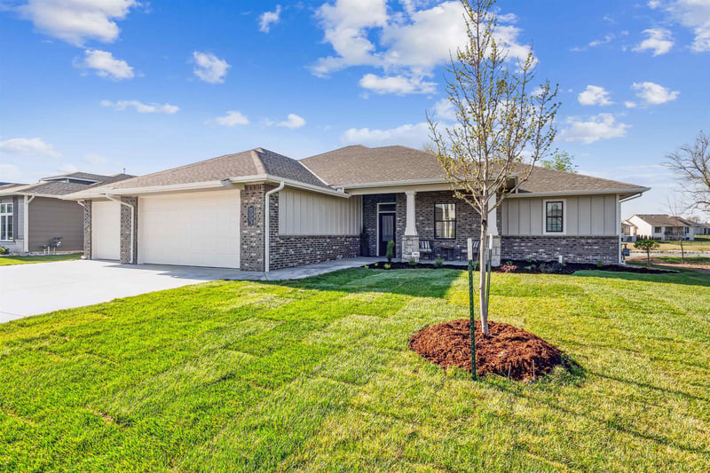 5993 Forbes Ct, Bel Aire, KS 67220