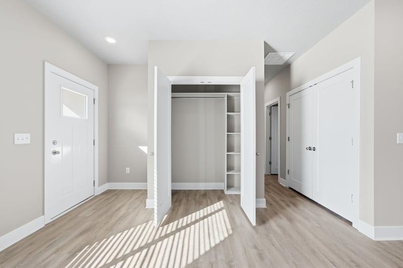 488 E Harper St, Valley Center, KS 67147-8948