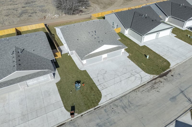 602 Briarbrook Ln, Park City, KS 67147-8955