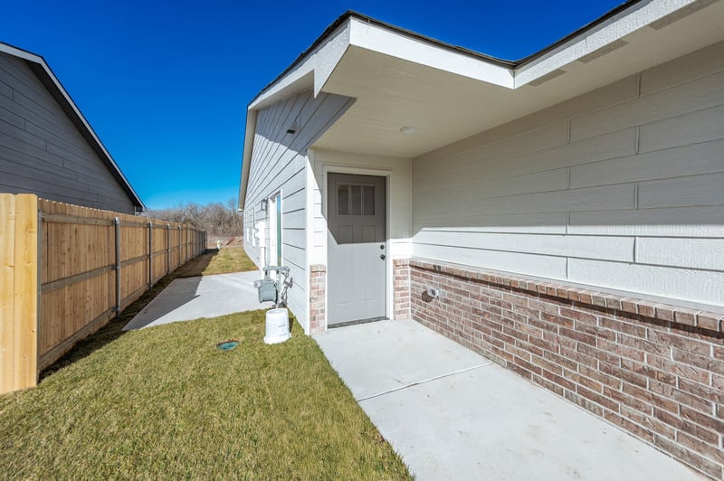 602 Briarbrook Ln, Park City, KS 67147-8955