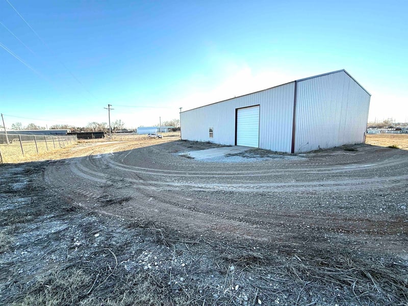 502 W Central Ave, Medicine Lodge, KS 67104