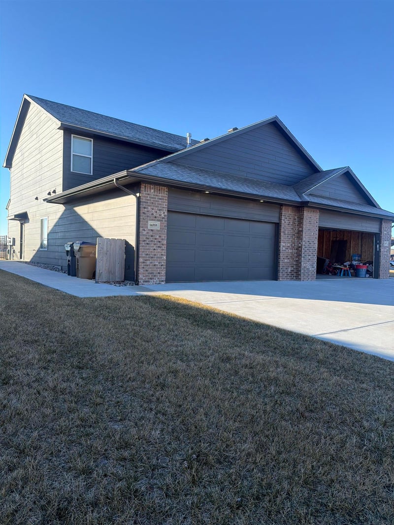 16555-16557 Lynndale St, Goddard, KS 67052