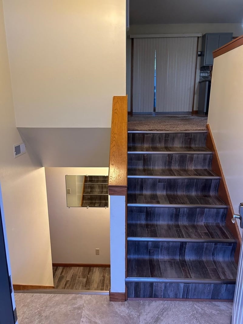 211 Wollmann St, Moundridge, KS 67107