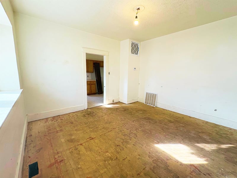 811 D St, Arkansas City, KS 67005